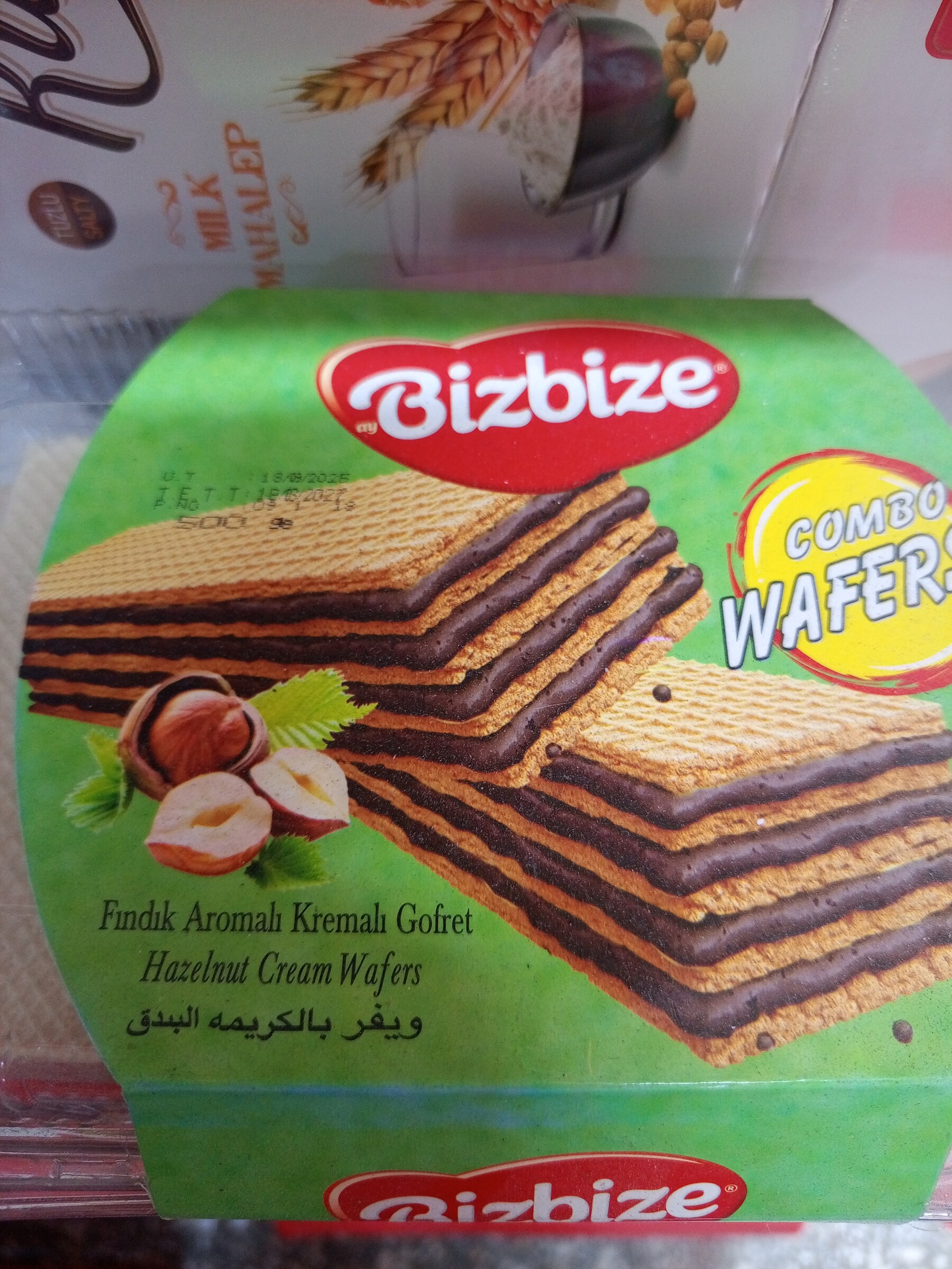 Bizbizde Fındık Aromalı Kremalı Gofret